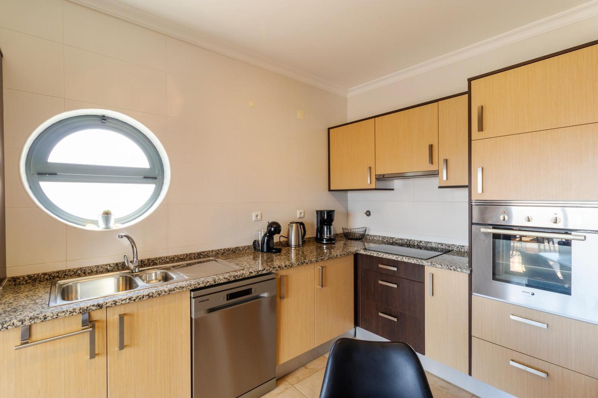 James'S Quinta Das Palmeiras, Spacious 2 Bedroom Apartment In Luxury Complex, Walking Distance To Town And Beach 拉哥斯 外观 照片